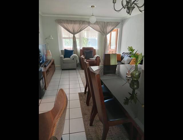 2 BEDROOM APARTMENT TO LET IN NORTH RIDING